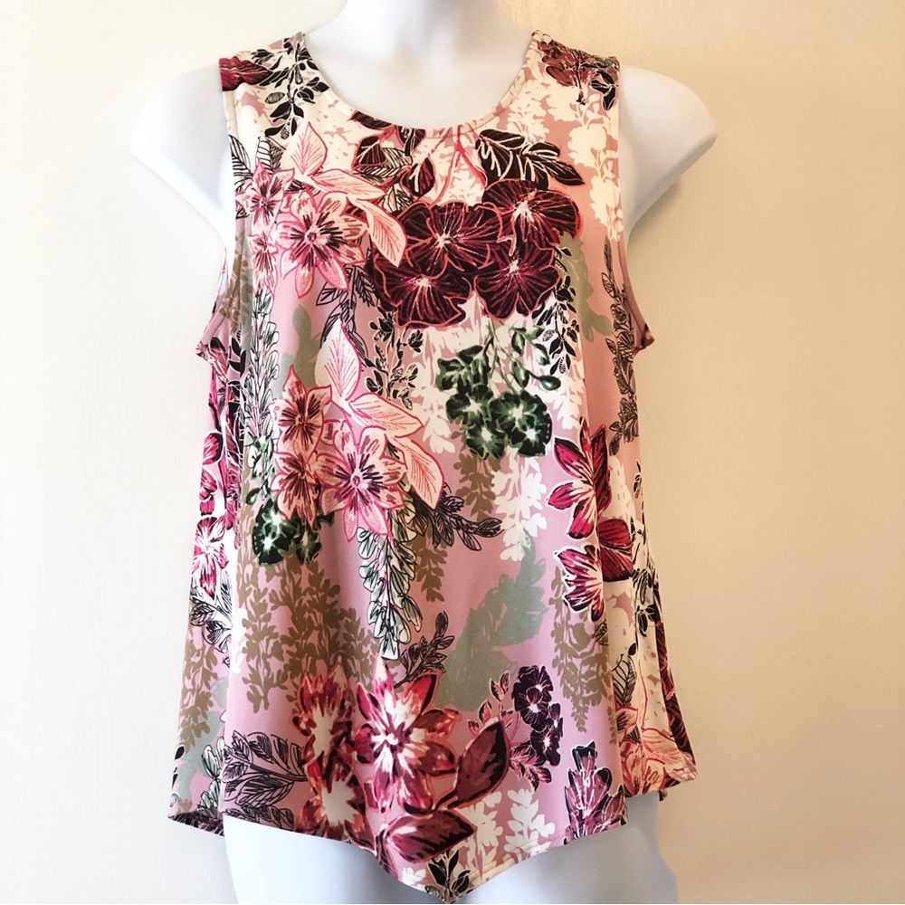Sleeveless Floral Top. Size:Large